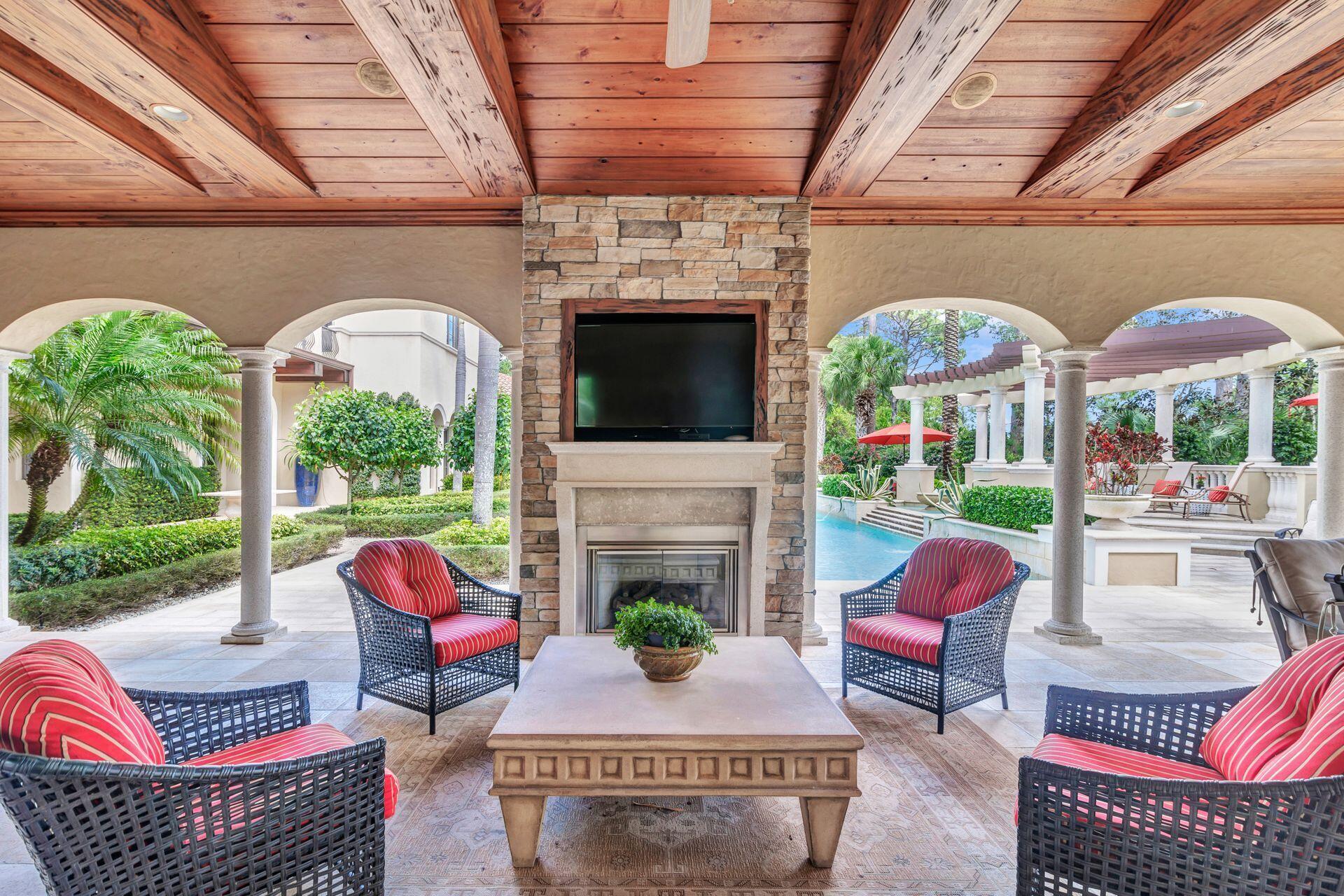 OLD PALM 4 - Residential