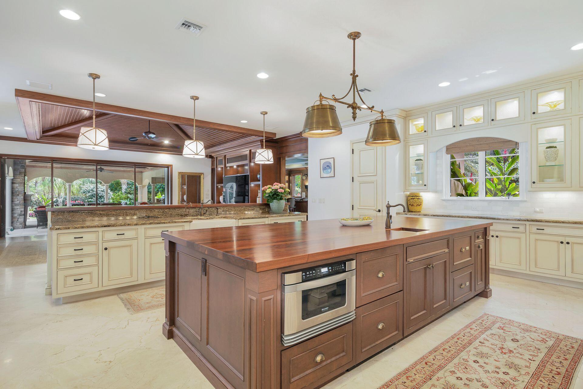 OLD PALM 4 - Residential