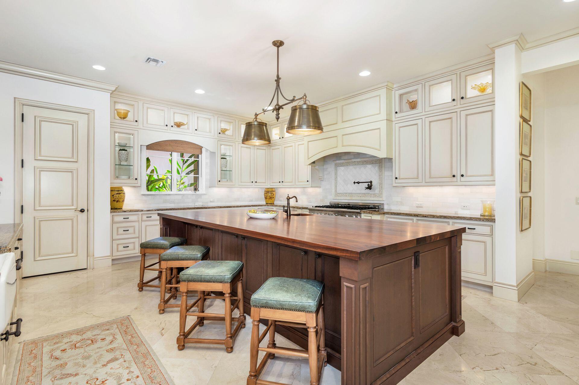 OLD PALM 4 - Residential