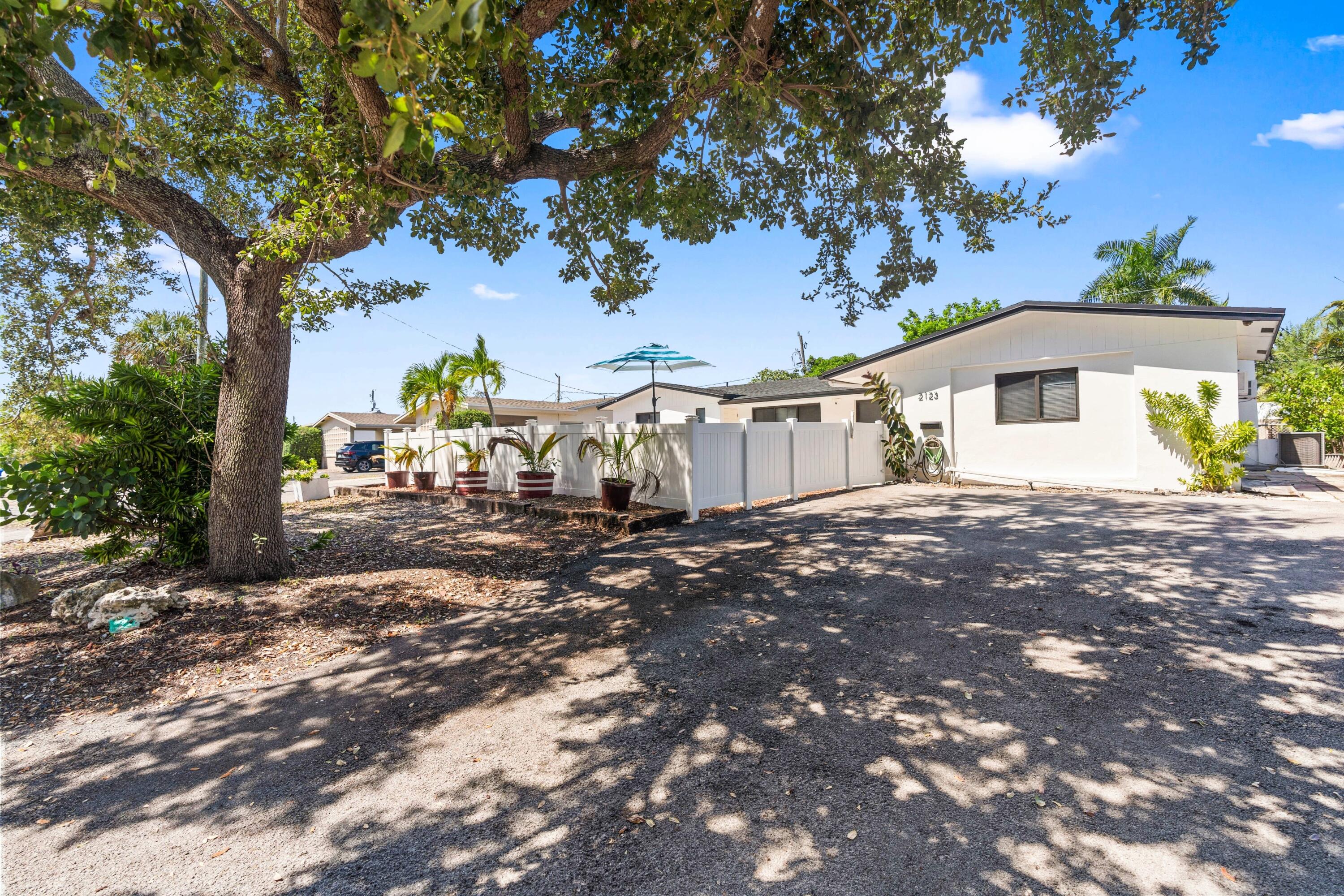 2121 NE 51st Court