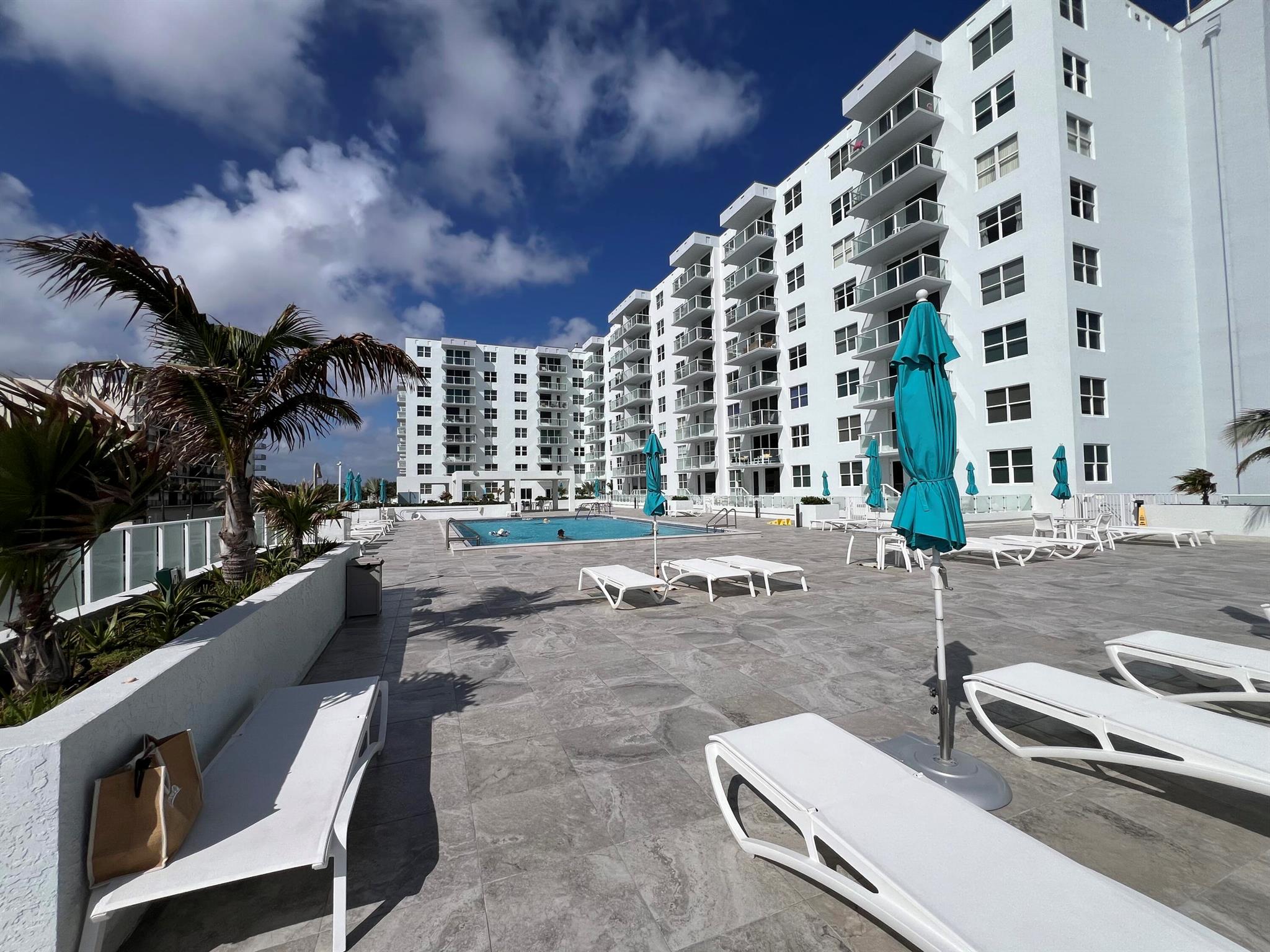 PATRICIAN OF PALM BEACH C - Residential Lease