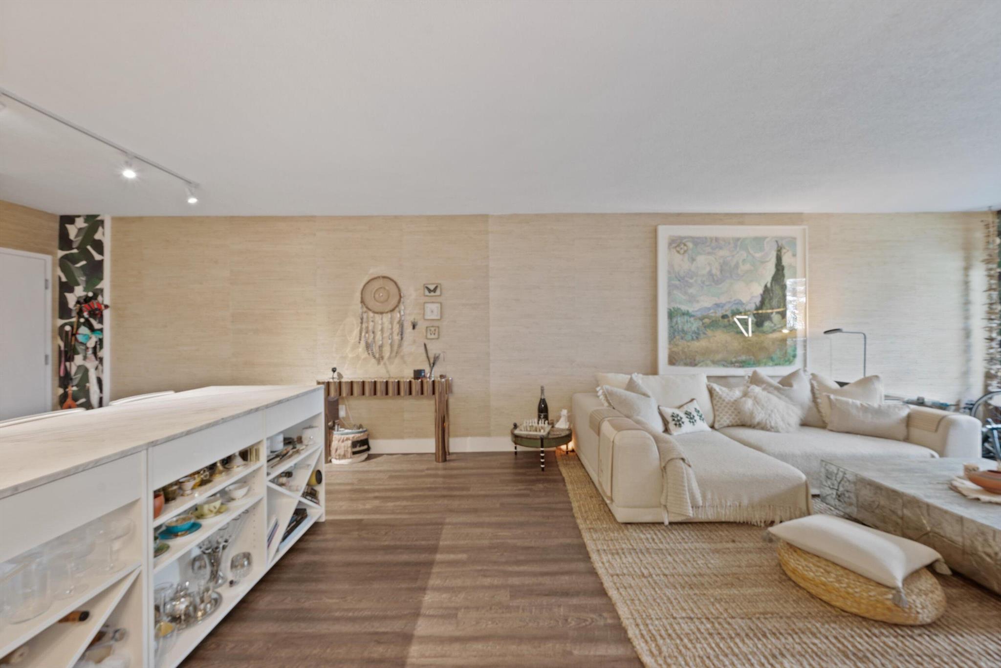 PATRICIAN OF PALM BEACH C - Residential Lease