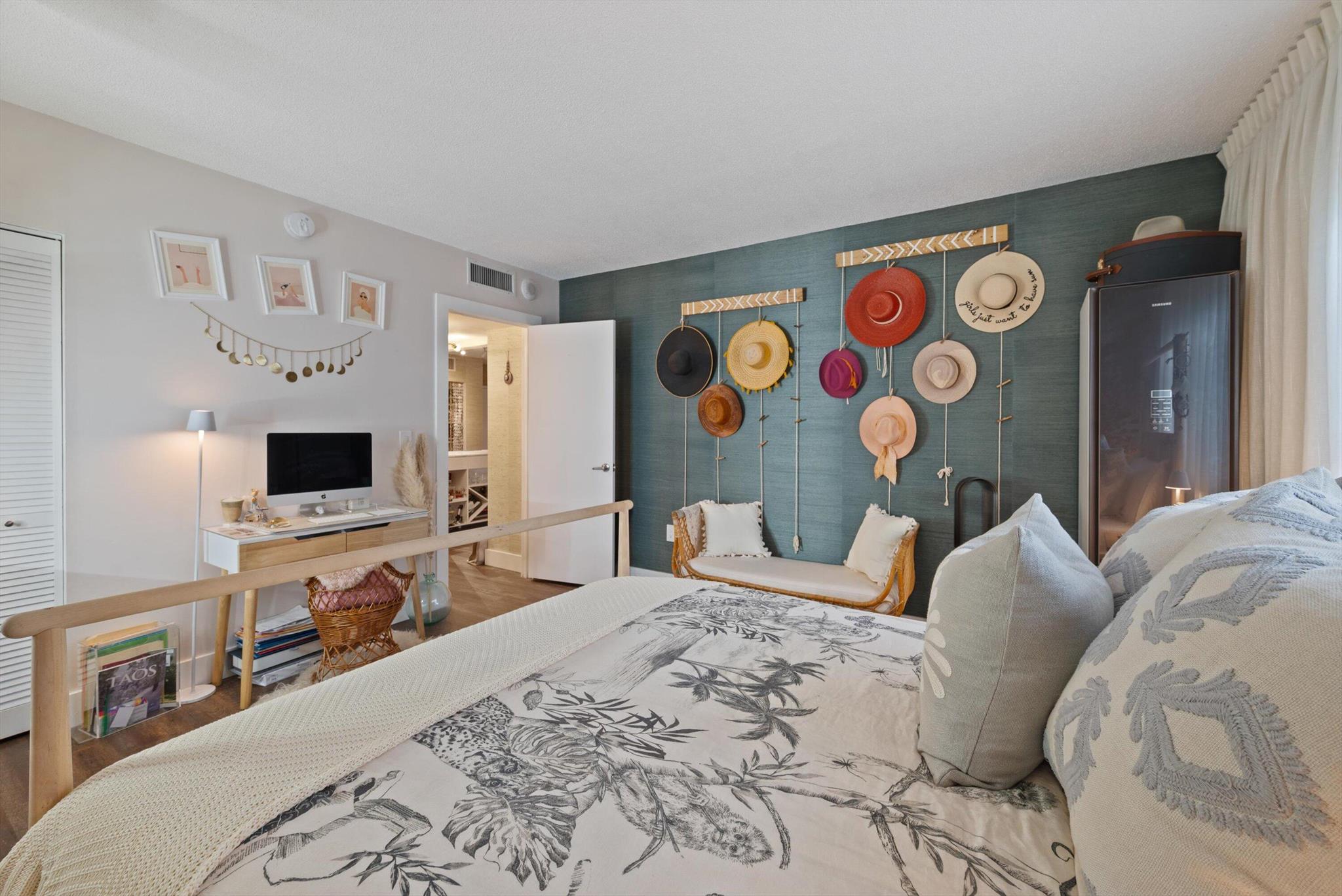 PATRICIAN OF PALM BEACH C - Residential Lease