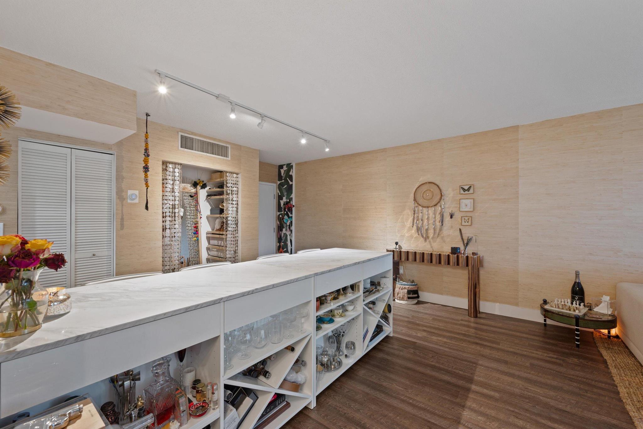 PATRICIAN OF PALM BEACH C - Residential Lease