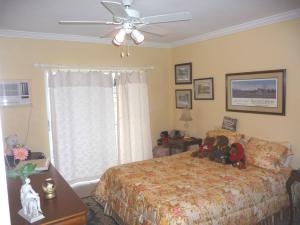 SALISBURY CONDOS OF CENTURY VILLAGE - Residential