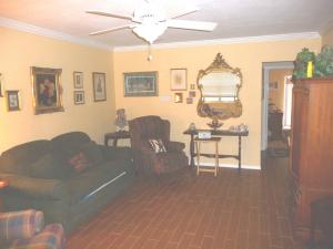 SALISBURY CONDOS OF CENTURY VILLAGE - Residential