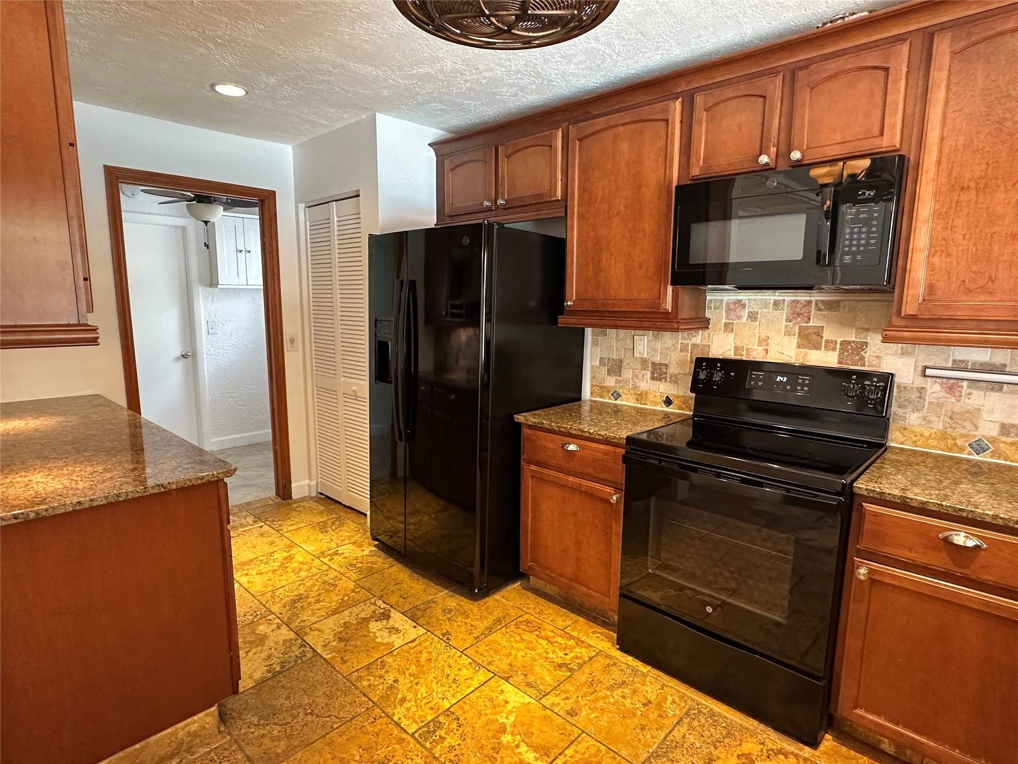 CYPRESS GLEN - Residential Lease