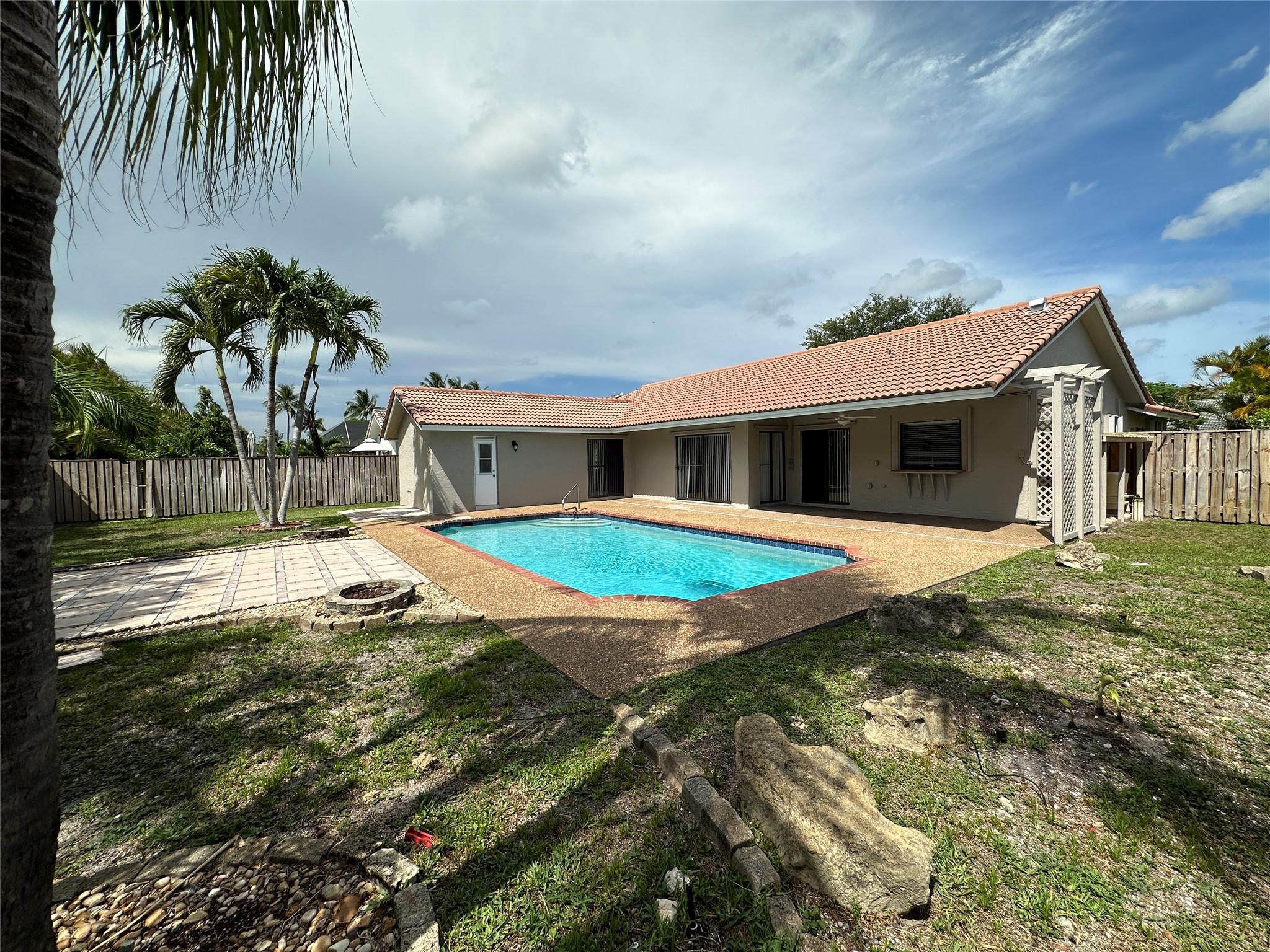 CYPRESS GLEN - Residential Lease