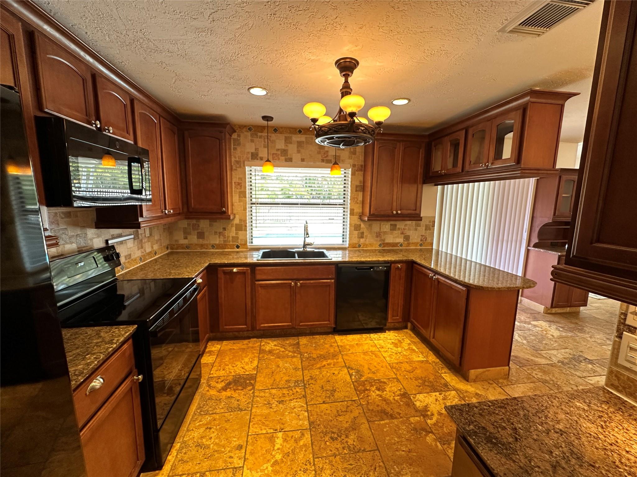 CYPRESS GLEN - Residential Lease