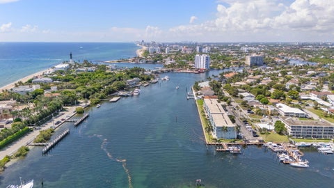 Tiny photo for 2758 NE 30th Avenue #3B, Lighthouse Point, FL 33064 (MLS # B26072301)