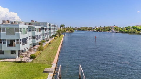 Tiny photo for 2758 NE 30th Avenue #3B, Lighthouse Point, FL 33064 (MLS # B26072301)