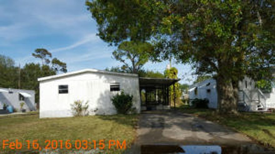 Priced to sell quickly. Close to to highway 95 and US 1. All offers must be entered as auction offers at (http://www.hudsonandmarshall.com/) Buyer & buyer agent must register and submit offers at
http://www.hudsonandmarshall.com/ (Register at https://www.hudsonandmarshall.com/MyAccount/Register). Contact listing agent for guide on
registration, locating properties & offer entry. After auction concludes, it may take up to 7 calendar days for offer decision. Communication will be
sent to bidders with results & next steps for the accepted offer. Property subject to $2,000 buyer premium paid at closing.