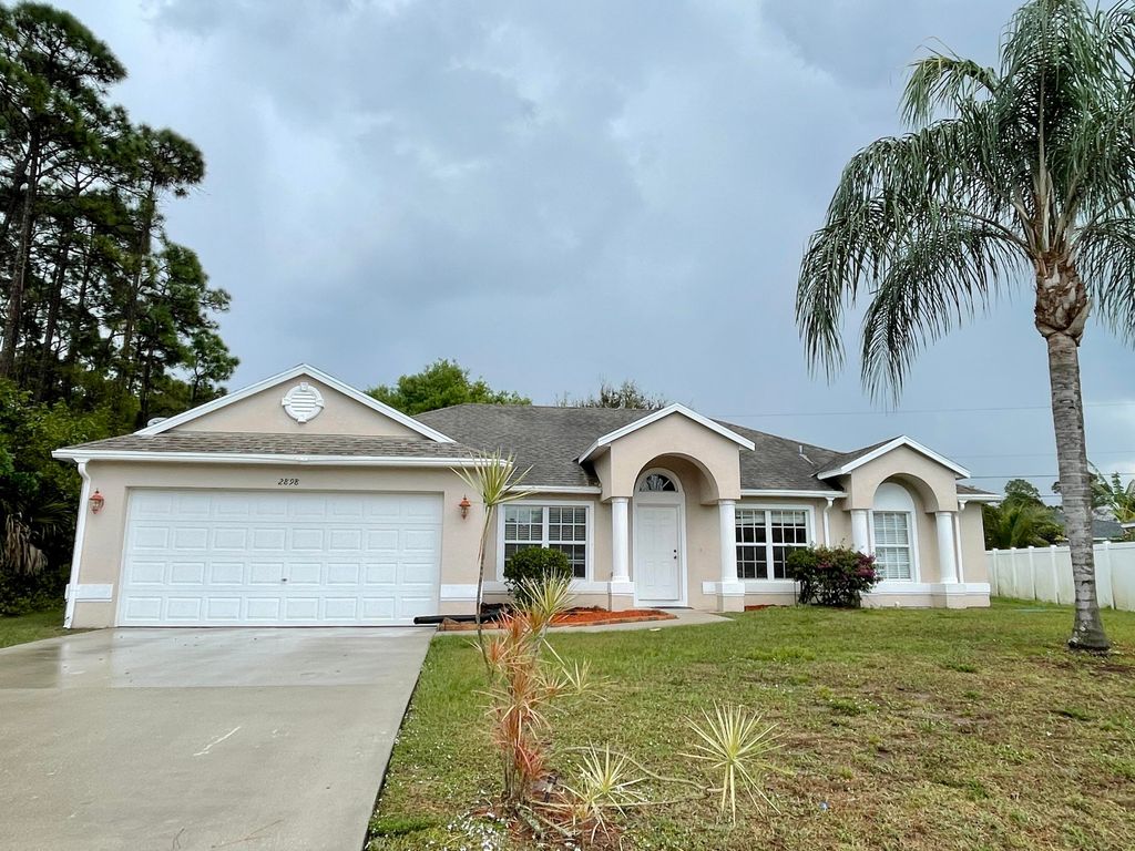 Photo of 2898 SW West Louise Circle, Port Saint Lucie, FL 34953 (MLS # R10784260)