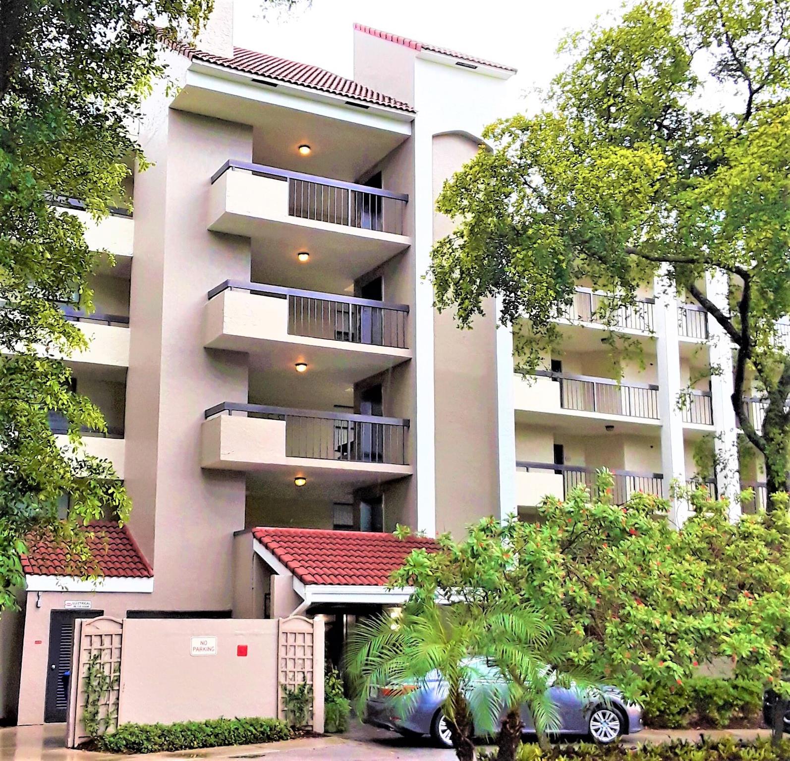 Super spacious ground floor unit with private front courtyard and oversized back patio opening to the lake, feels like a garden villa. Upgraded bathrooms, 1 year new a/c, split floor plan, walk to Wholefoods, Publix, Trader Joe's, Starbucks, parks and more. Minutes to beaches and downtown Delray Beach. Rent includes water & sewer, tenant pays electric & cabe/wifi, renter's insurance required per condo rules.