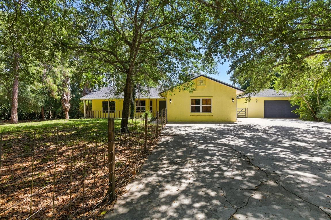 The Acreage - Residential Lease