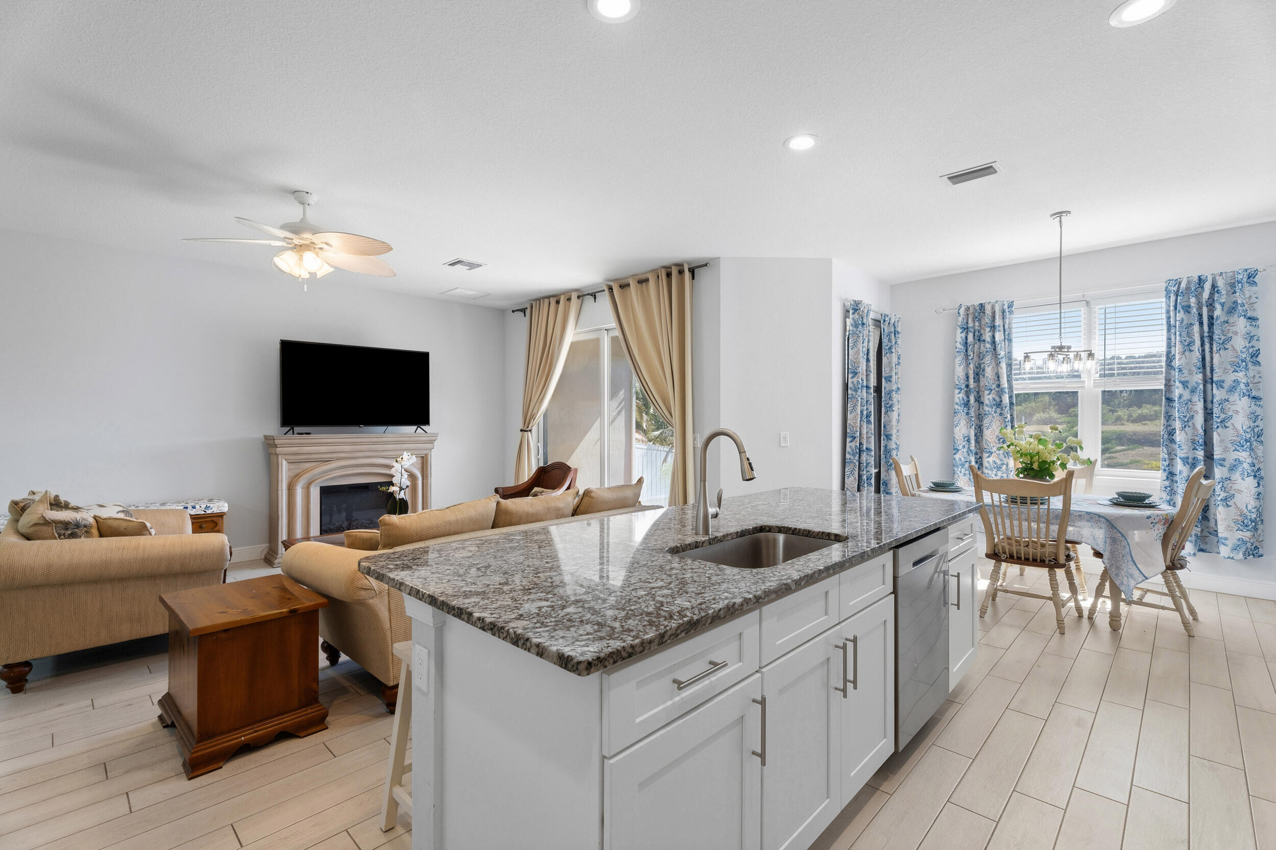 PORT ST LUCIE SECTION 33 - Residential