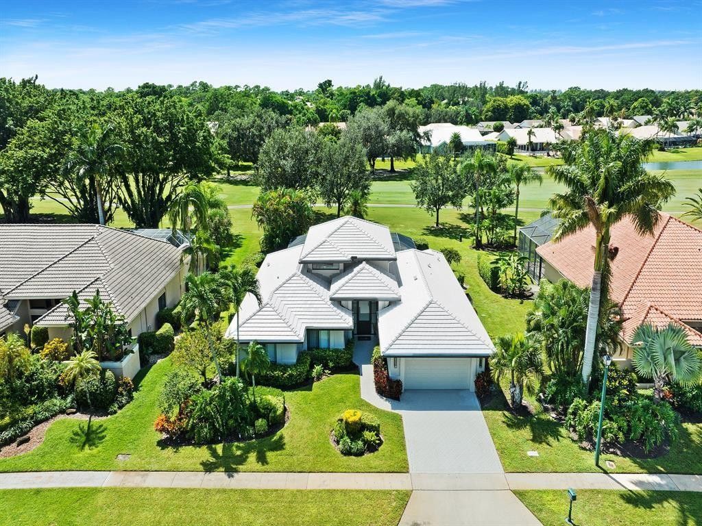 Photo of 10270 Silver Lake Drive, Boca Raton, FL 33428 (MLS # F10542543)
