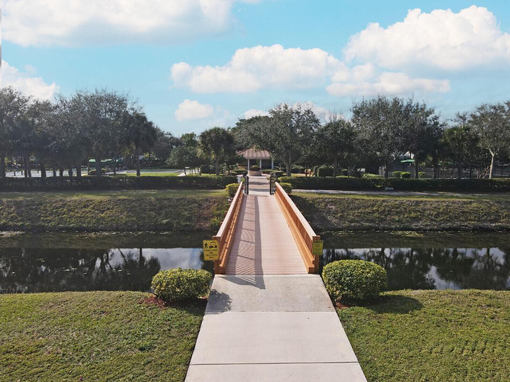 TUSCANY BAY - Residential