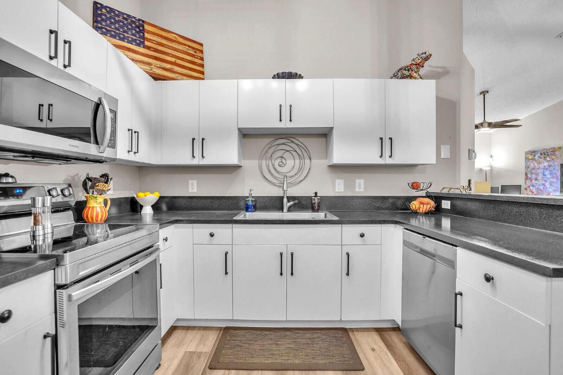 TUSCANY BAY - Residential