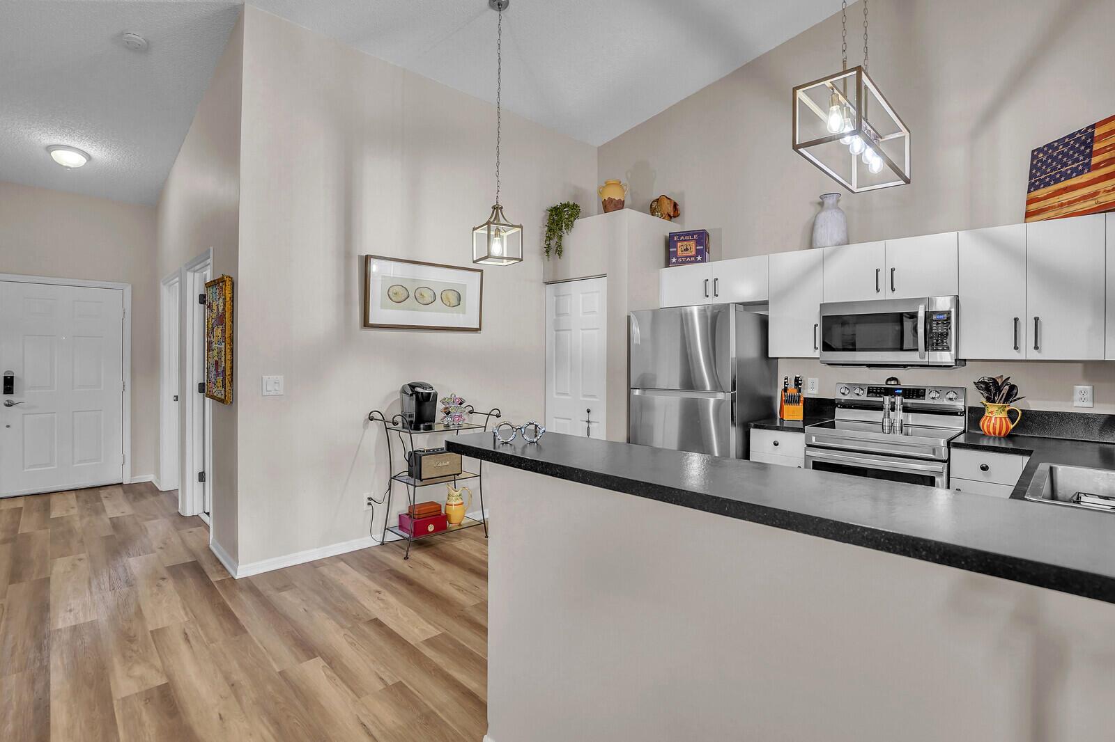 TUSCANY BAY - Residential