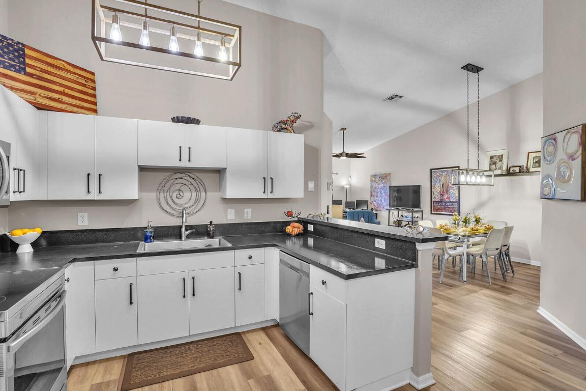 TUSCANY BAY - Residential