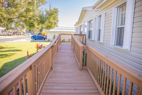 A home in Okeechobee