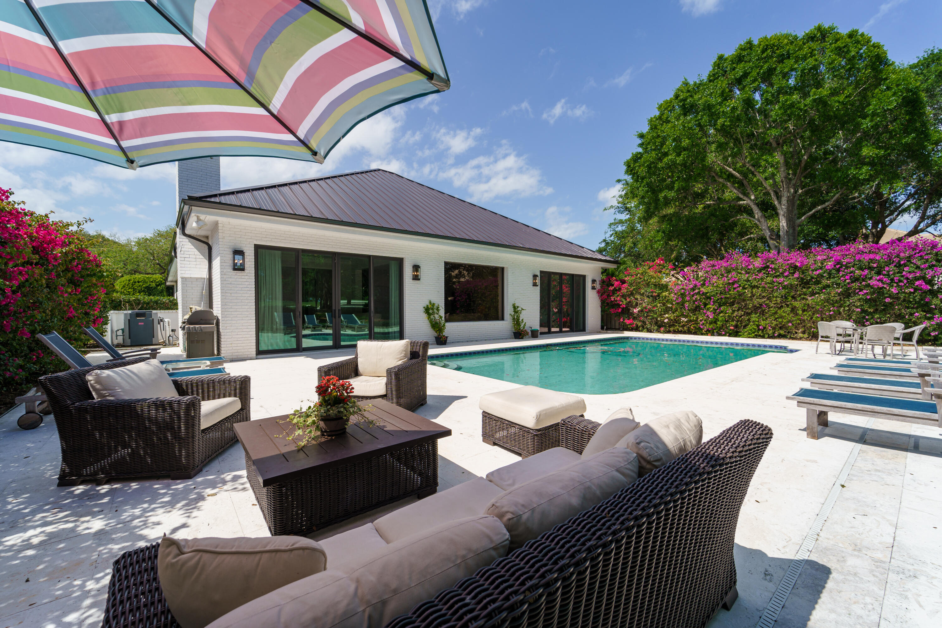 JUPITER HILLS - Residential