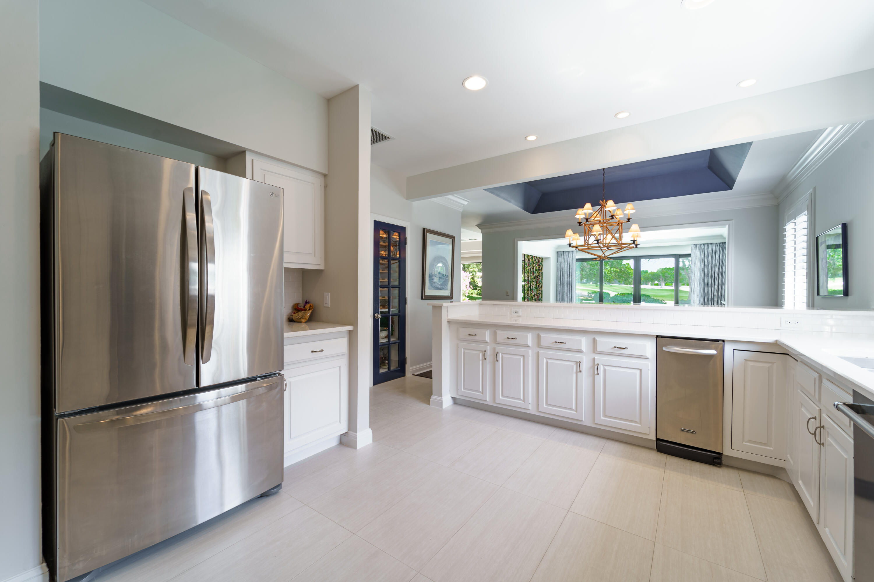 JUPITER HILLS - Residential