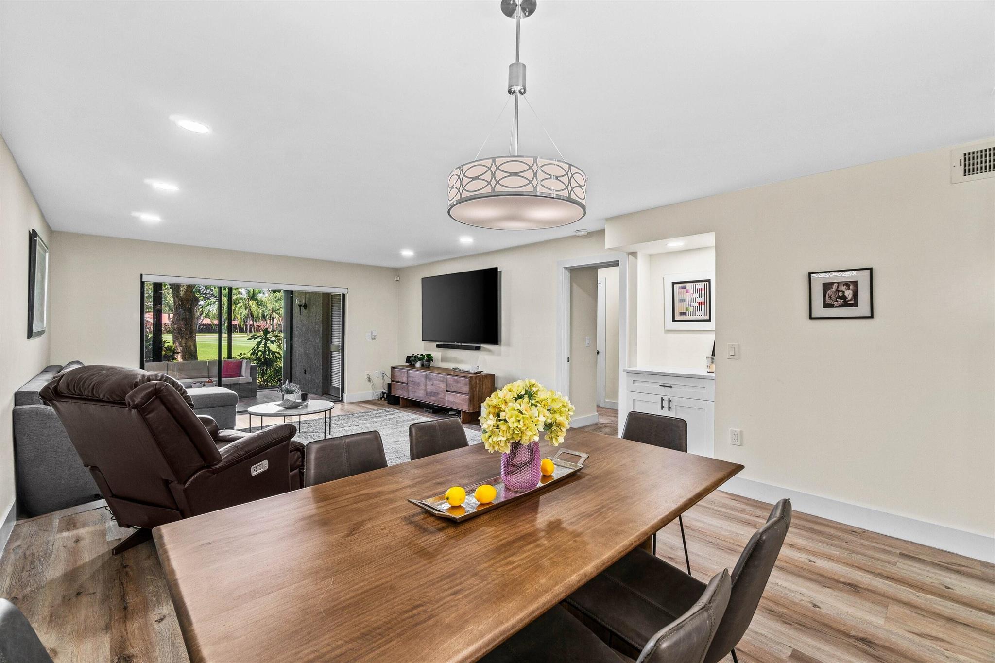 STRATFORD AT HUNTERS RUN - Residential