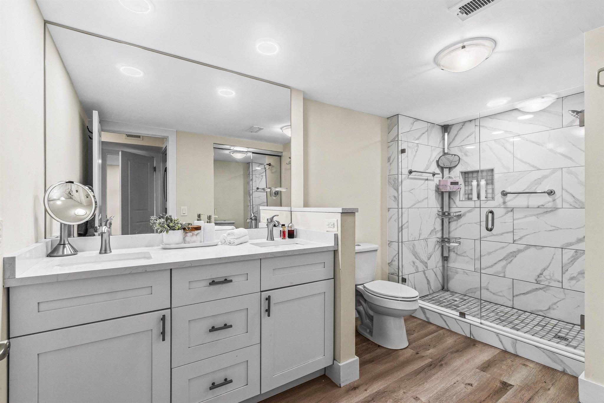 STRATFORD AT HUNTERS RUN - Residential