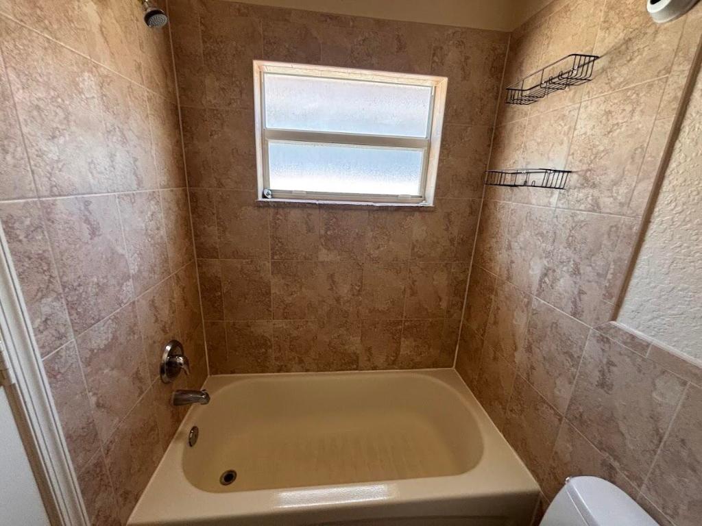 KENWOOD - Residential Lease