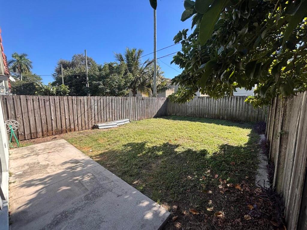 KENWOOD - Residential Lease