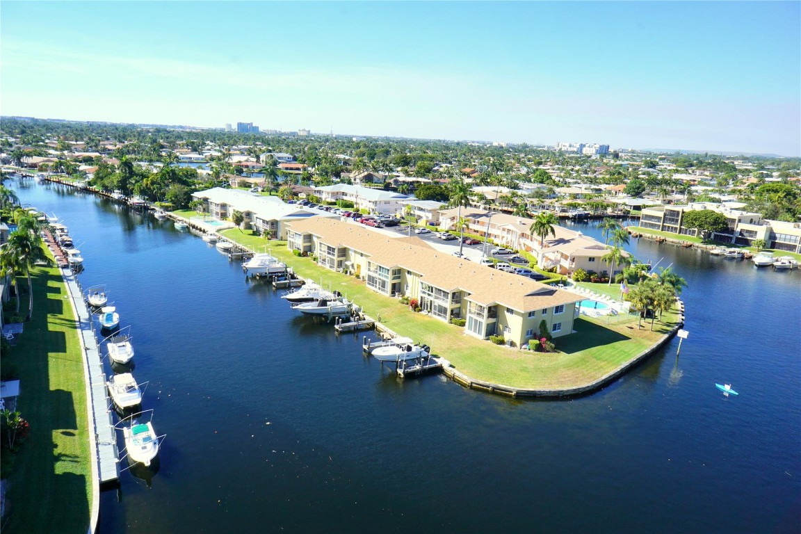 801 S Federal Highway 1109