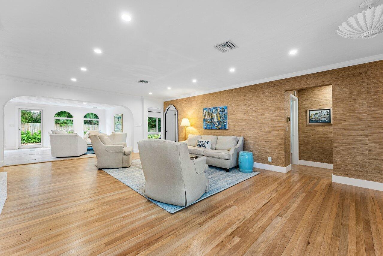 COASTAL SHORES WEST - Residential Lease