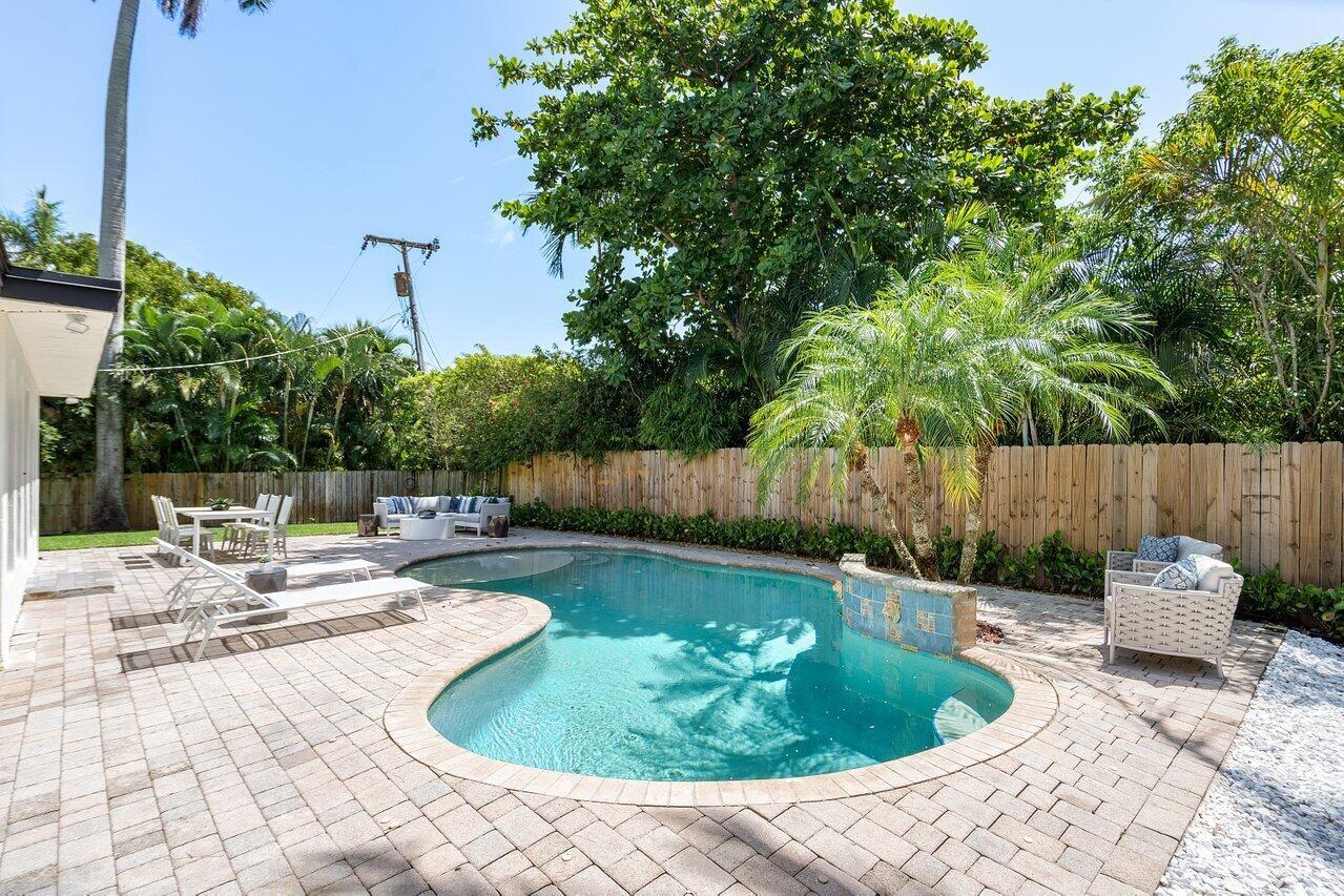 COASTAL SHORES WEST - Residential Lease