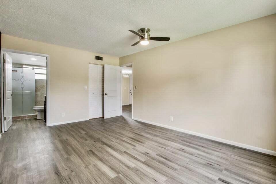 LAKESIDE VILLAGE CONDO 7 - Residential