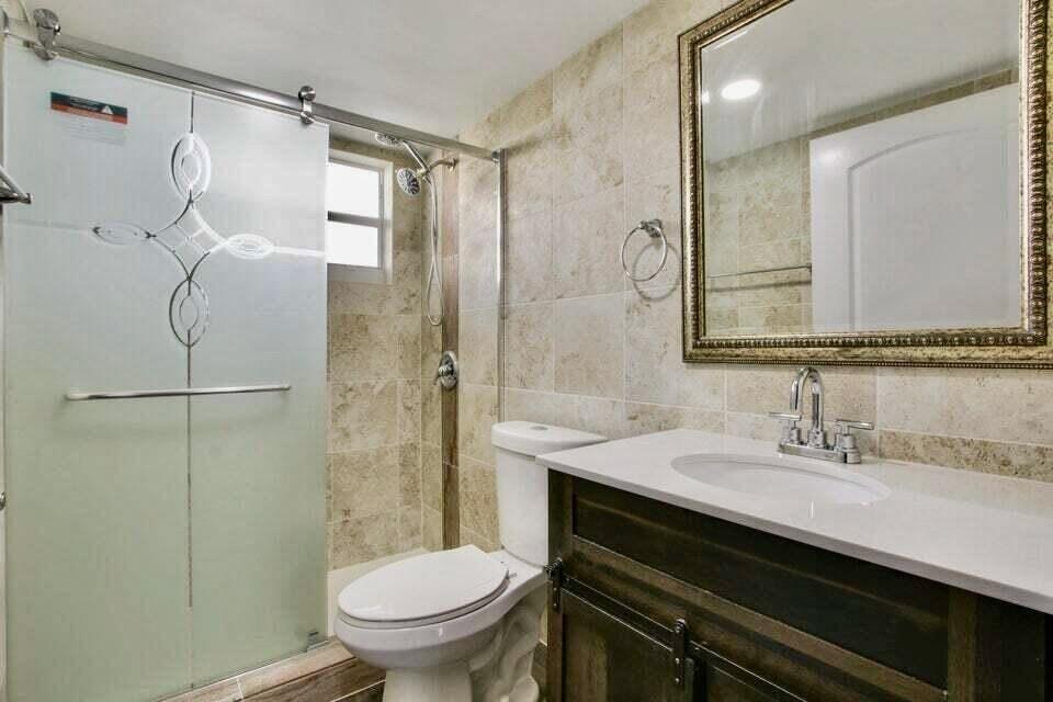 LAKESIDE VILLAGE CONDO 7 - Residential