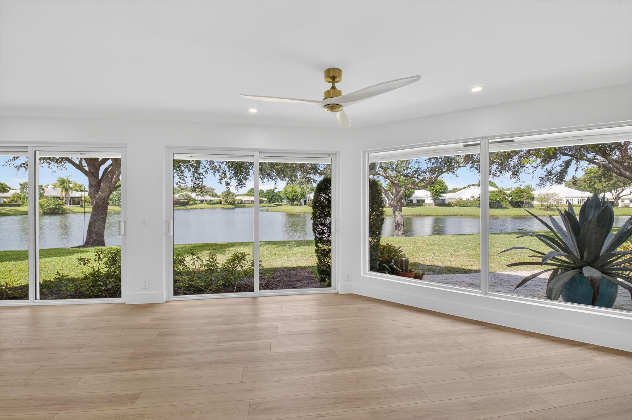 DELRAY DUNES - Residential