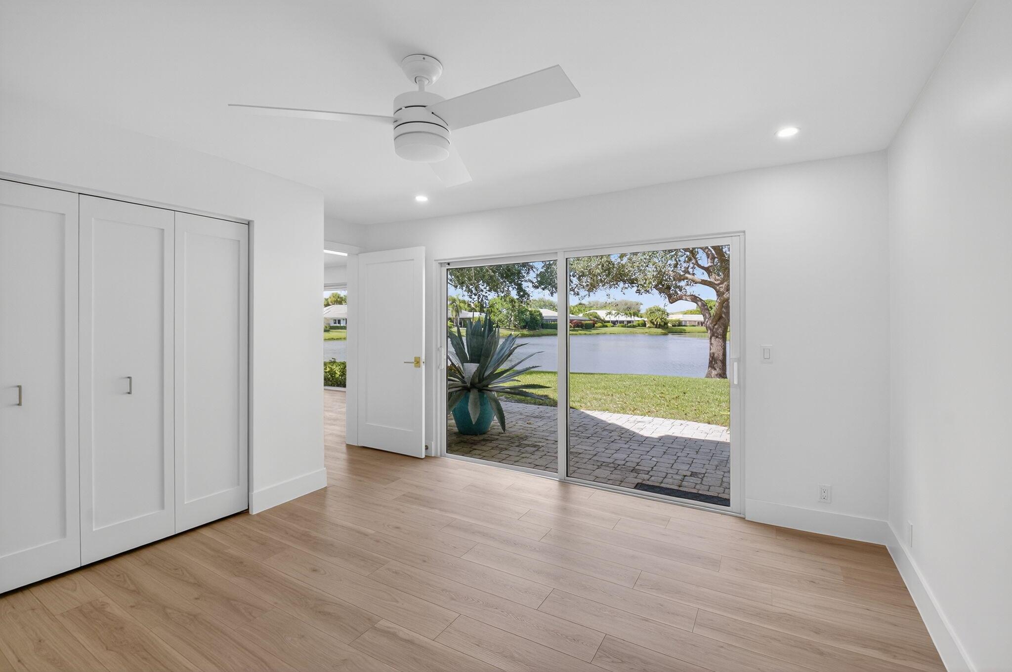 DELRAY DUNES - Residential