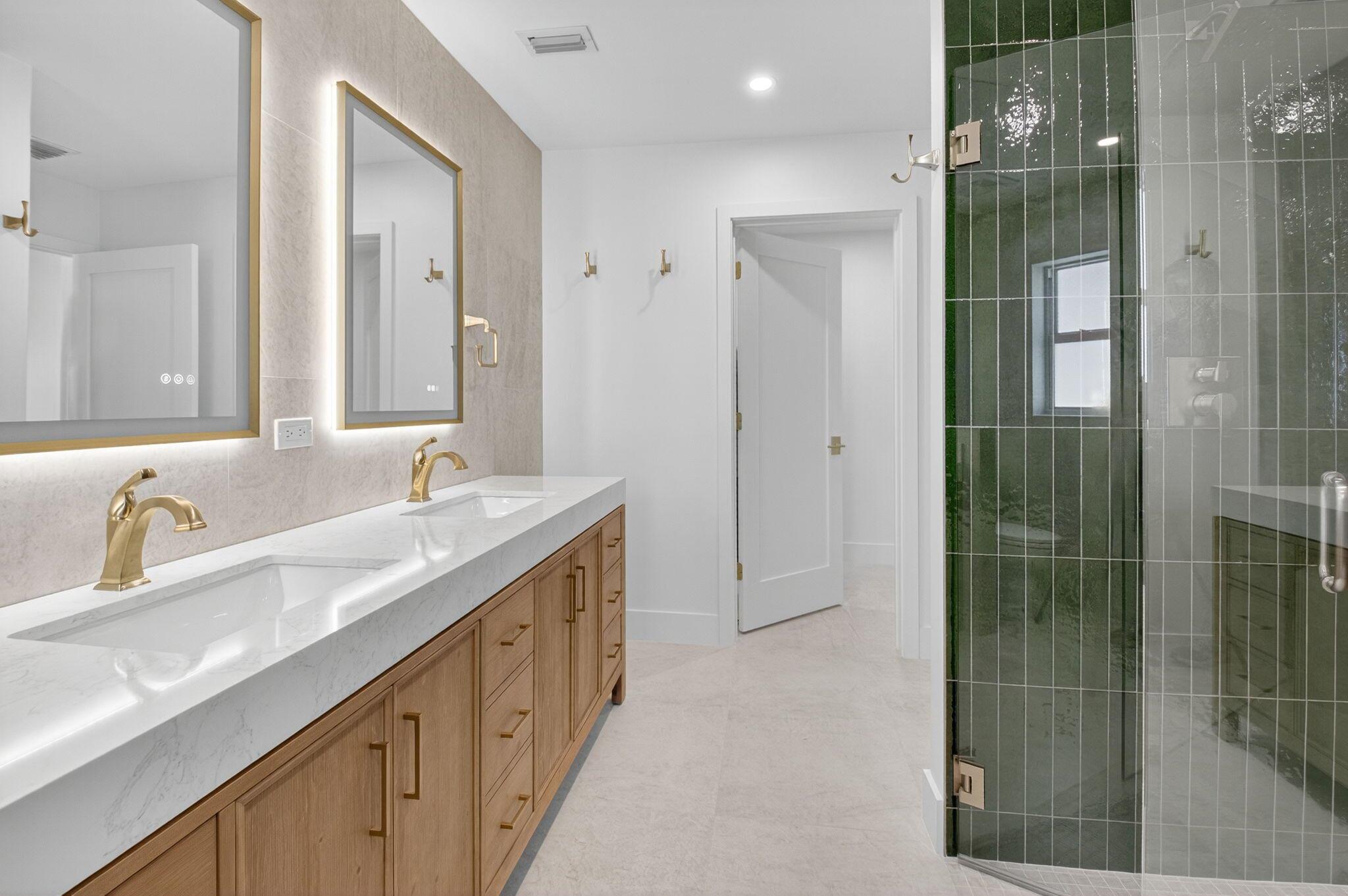 DELRAY DUNES - Residential