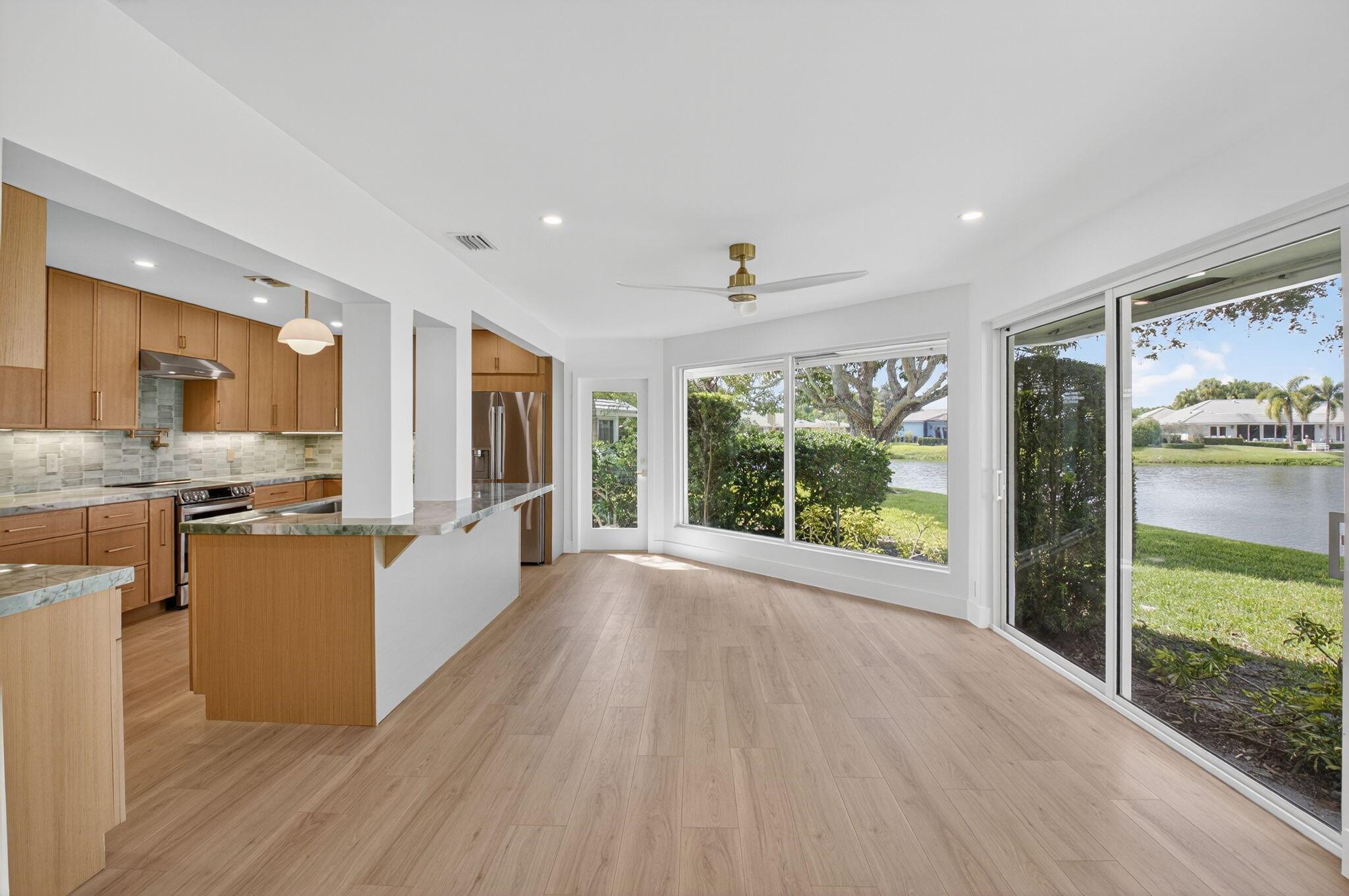 DELRAY DUNES - Residential