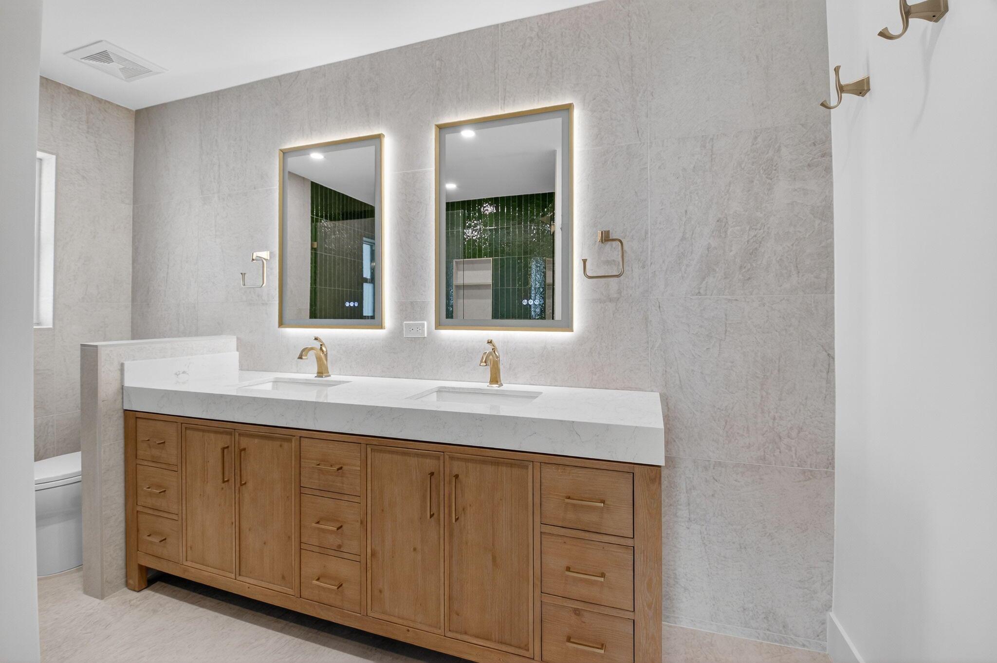 DELRAY DUNES - Residential