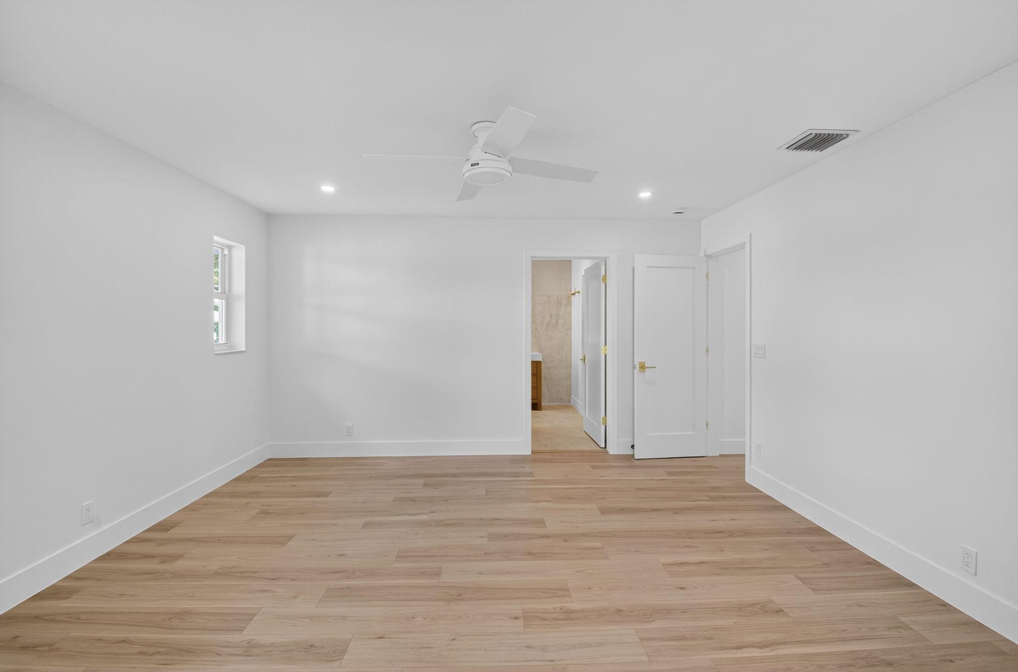 DELRAY DUNES - Residential