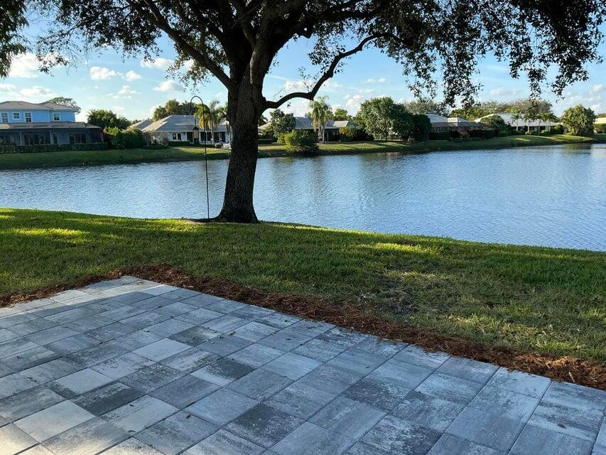 8 Slash Pine Drive