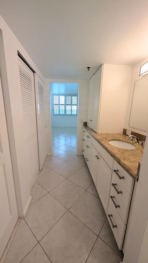 Tiny photo for 105 Lake Emerald DR #810, Oakland Park, FL 33309 (MLS # B26046459)