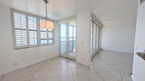 Tiny photo for 105 Lake Emerald DR #810, Oakland Park, FL 33309 (MLS # B26046459)