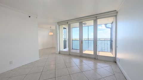 Tiny photo for 105 Lake Emerald DR #810, Oakland Park, FL 33309 (MLS # B26046459)