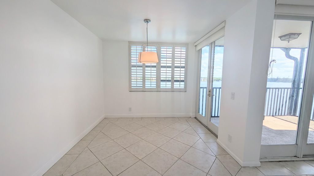 Photo of 105 Lake Emerald DR #810, Oakland Park, FL 33309 (MLS # B26046459)