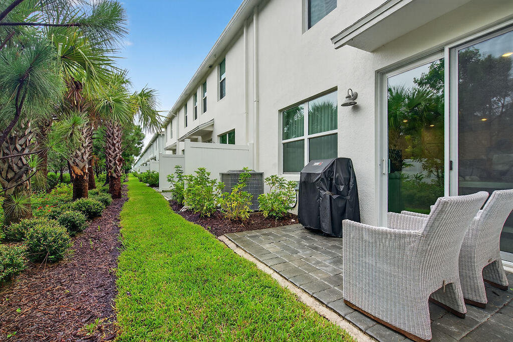 WILLOUGHBY TOWNHOMES PUD - Residential