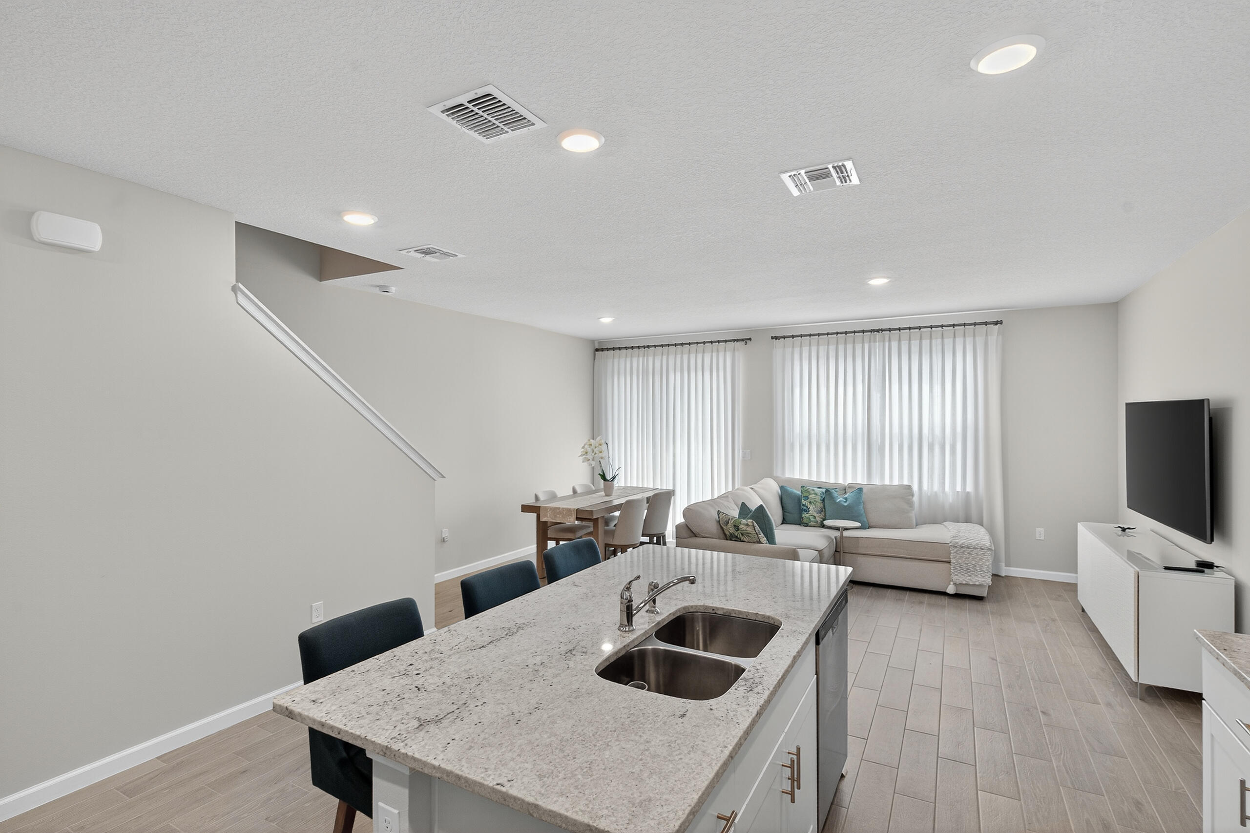 WILLOUGHBY TOWNHOMES PUD - Residential